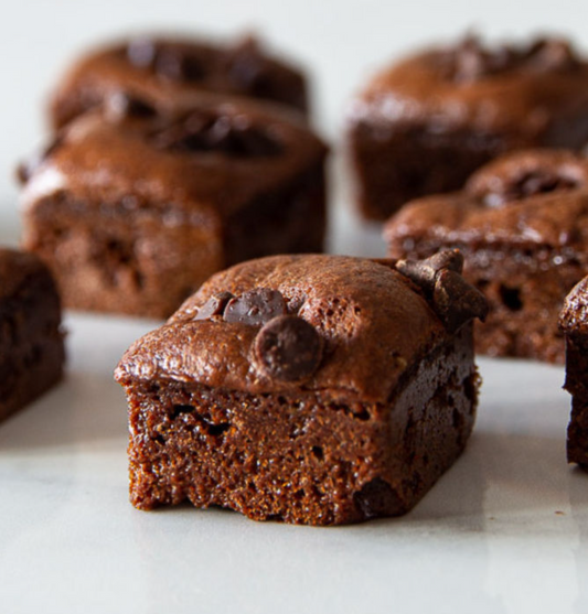 Itty Bitty Brownies - Rich, Fudgy & Irresistible Guilt-Free Treats